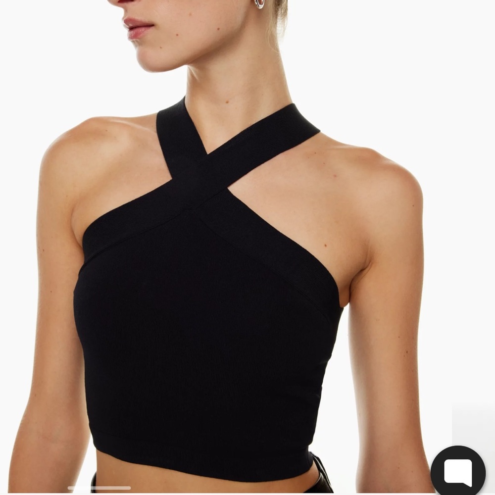 Aritzia Babaton
Sculpt Knit Criss Cross Cropped Tank